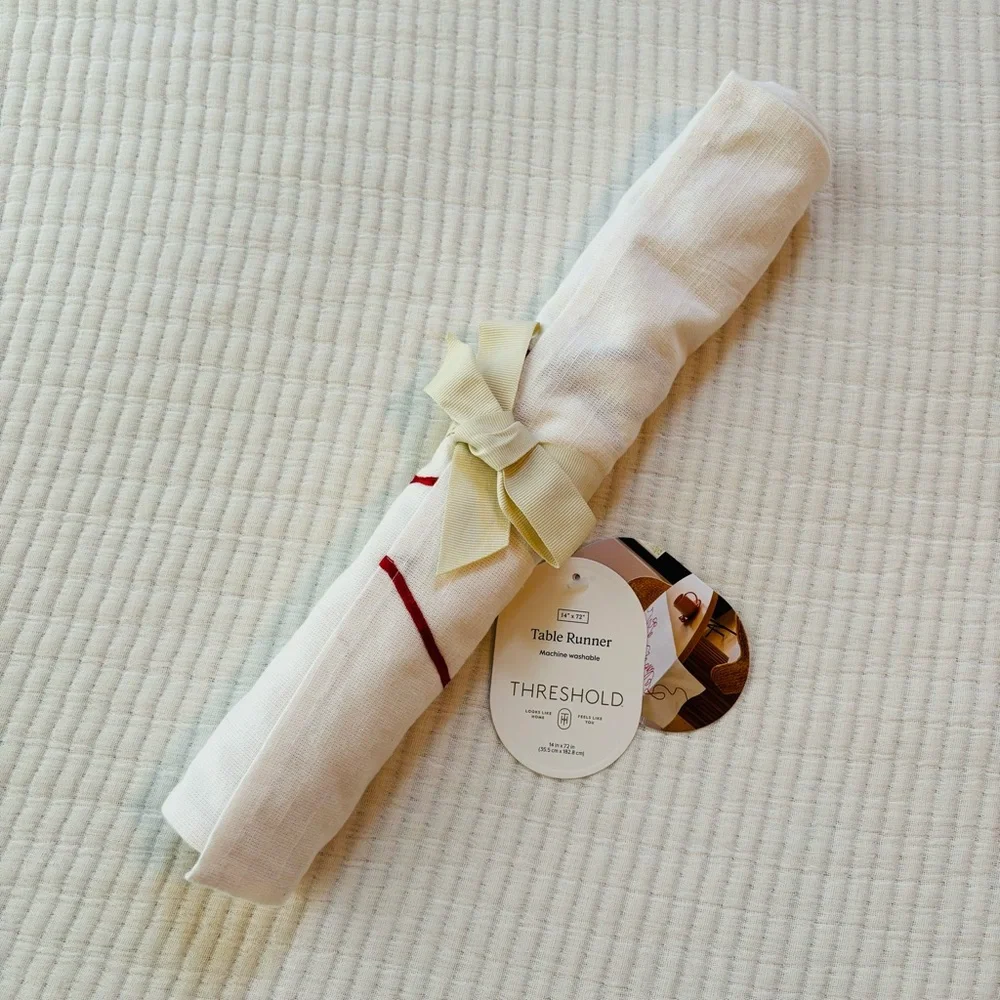 Threshold Ribbon Love Table Runner and Cocktail Napkins Set of 4 White & Red NWT